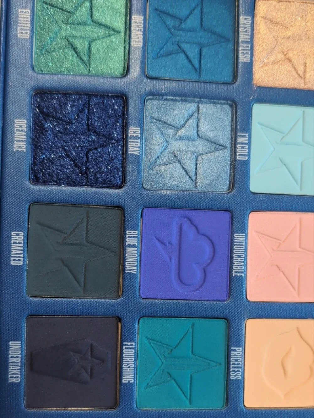 Jeffree Star Blue Blood Eyeshadow Palette - Blue Tones